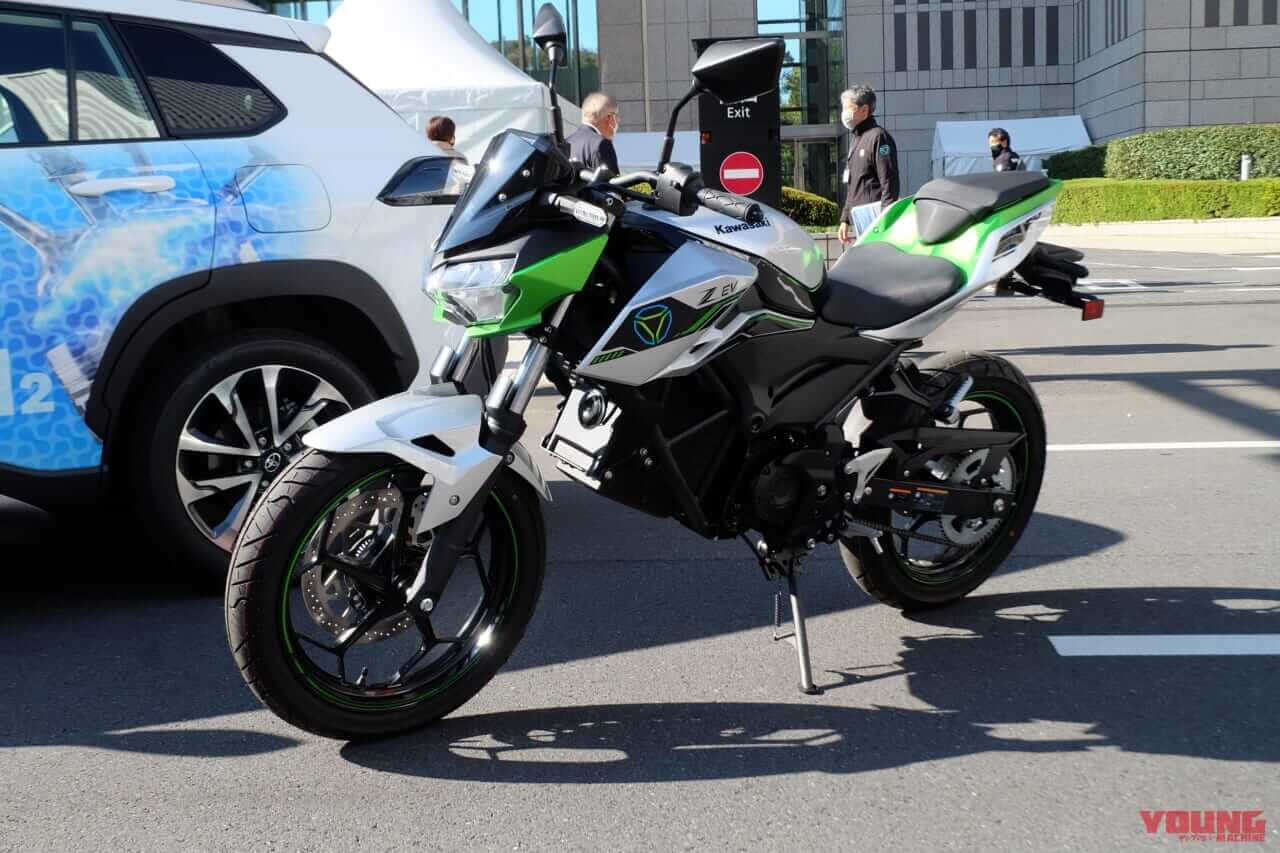 |都知事がカワサキの水素エンジンバギーに試乗! ゼロエミッションの糸口は電動モーターだけじゃない