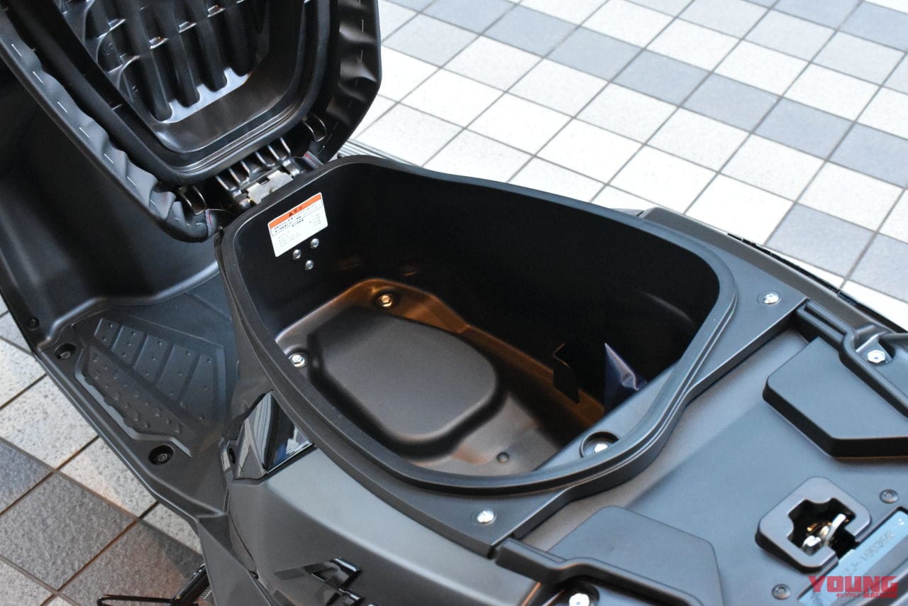 |スズキの新型車「アドレス125」「アヴェニス125」足着きインプレ! 実用性と快適性に自信アリ?