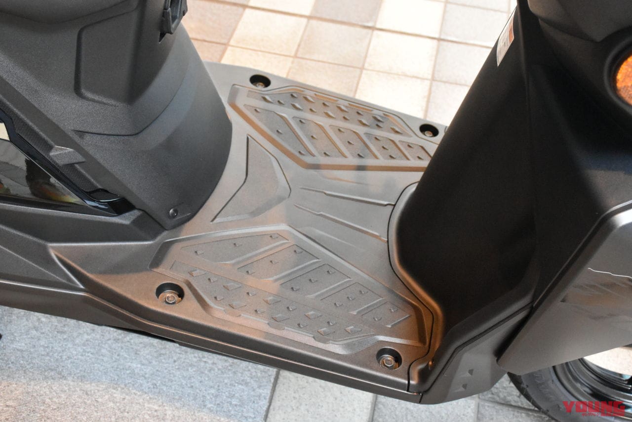 |スズキの新型車「アドレス125」「アヴェニス125」足着きインプレ! 実用性と快適性に自信アリ?