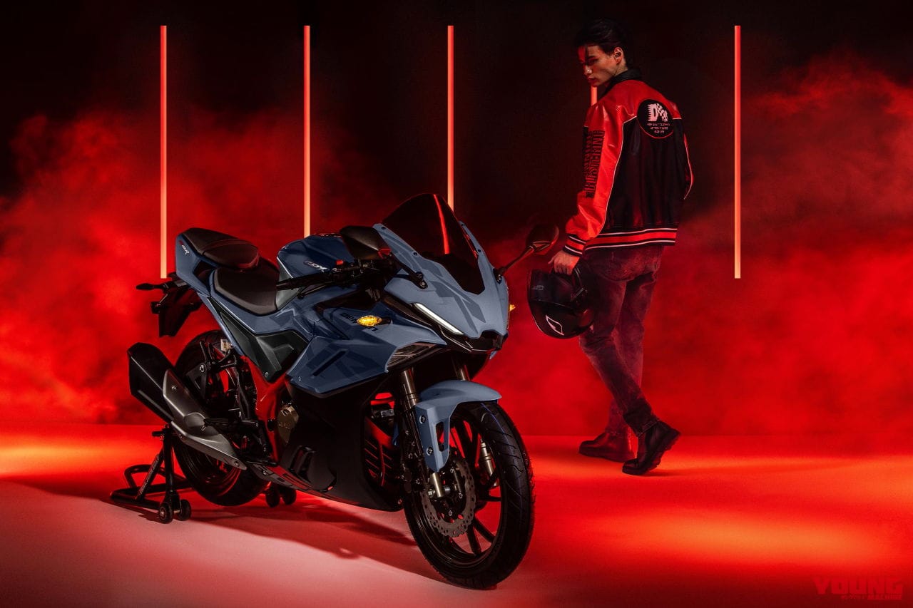 |53万9000円のシングルスーパースポーツ!! GPX「デーモンGR200R ダコルサ2」発売!