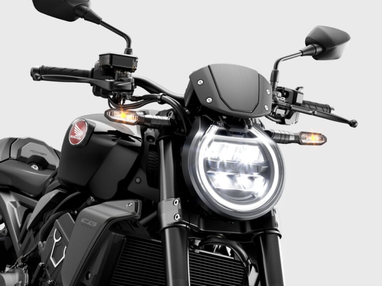 ホンダ|CB1000R ブラックエディション|欧州仕様|2023年モデル|ホンダ「CB1000R」新色ボルドーレッドメタリック登場! ブラックエディションも小変更で1/19発売