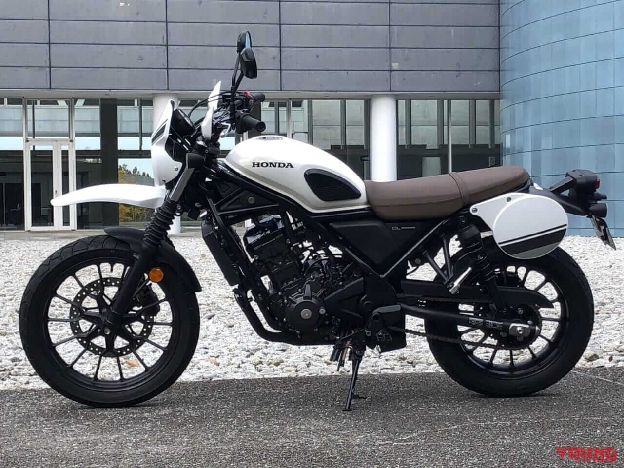 |【超速報】ホンダ「CL250」「CL500」純正カスタムを撮った!! ラリー寄せとツーリング仕様