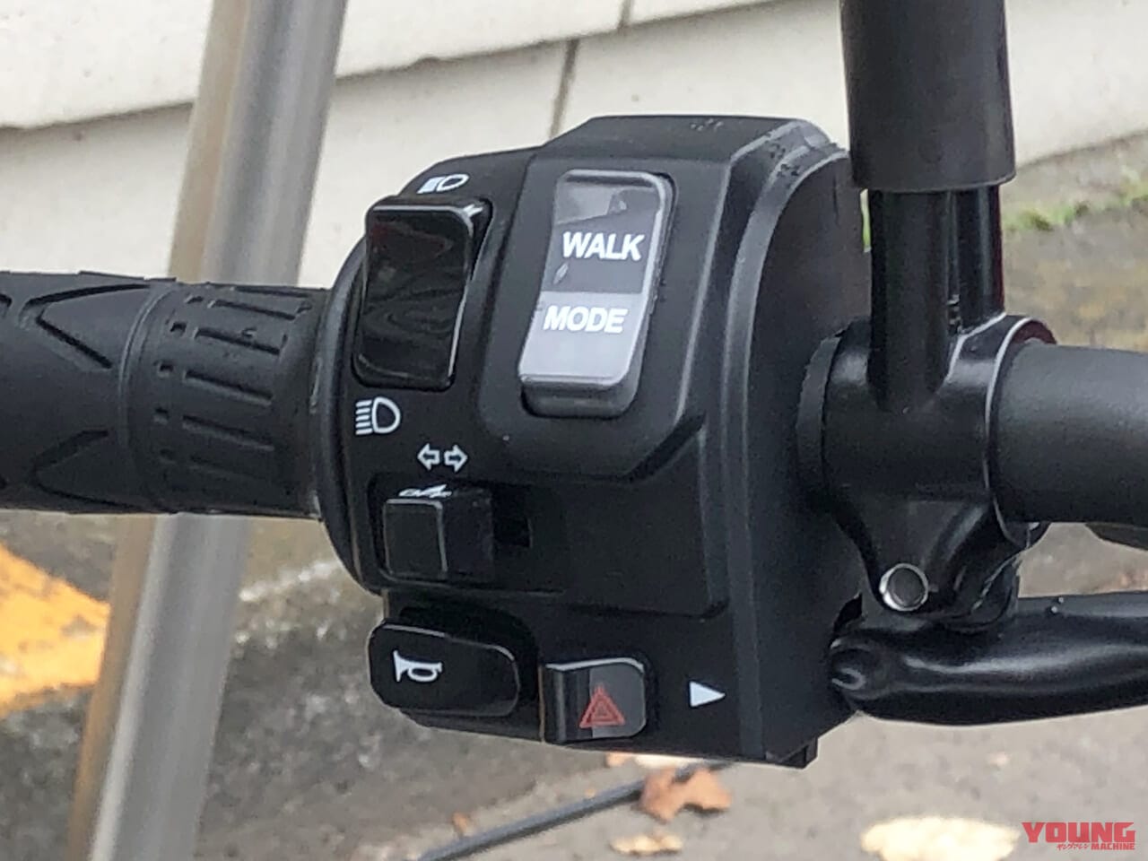 |“電動化”でバイクの取り回しが劇的ラクラク化!? 開発者直撃で見えた、カワサキEV&ハイブリッドの秘密とは?