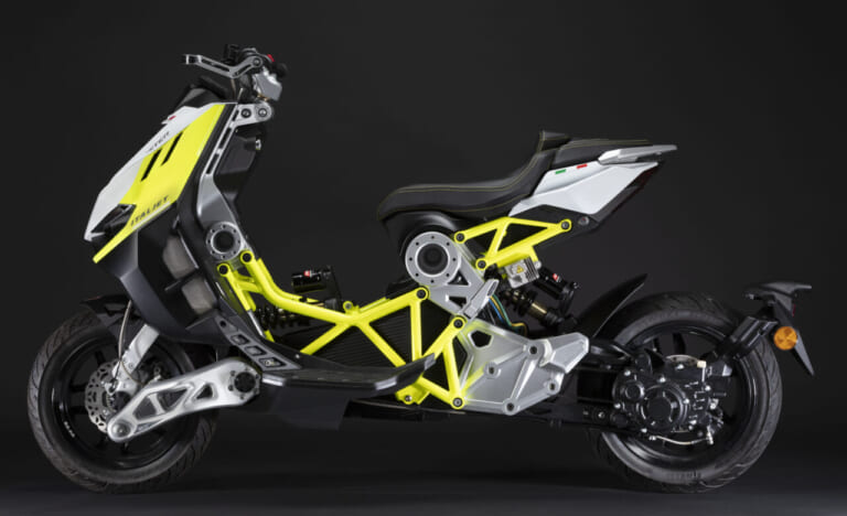 イタルジェット|ドラッグスター#01エレクトリック|異形のスクーター、超級続編!! イタルジェット「ドラッグスター500GP」「ドラッグスター#e01エレクトリック」がEICMAに登場