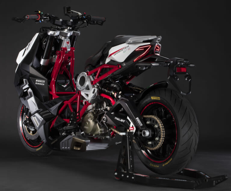 イタルジェット|ドラッグスター500GPコンセプト|異形のスクーター、超級続編!! イタルジェット「ドラッグスター500GP」「ドラッグスター#e01エレクトリック」がEICMAに登場