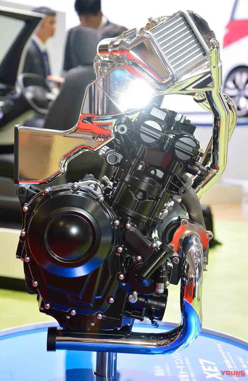 |【解説】GSX-8SとVストローム800DEが搭載する、スズキ初の270°位相クランクのパラツイン