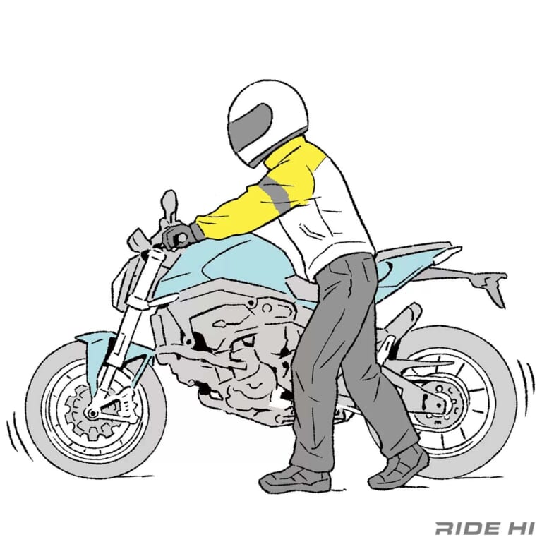 手で押さず体重を載せるバイク移動（15ページ目）