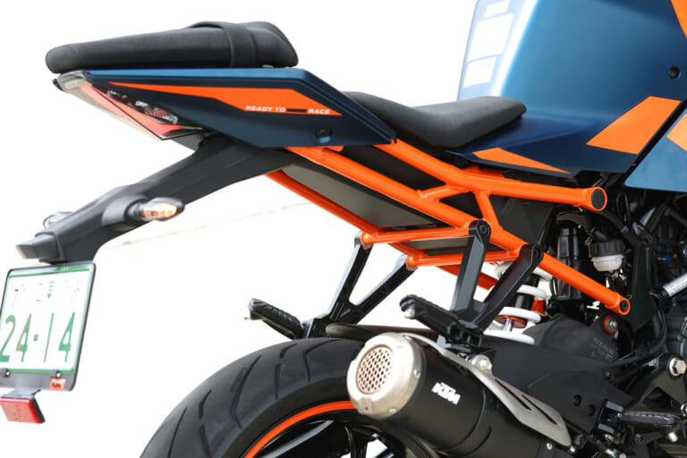 KTM RC390|シートレール|KTM 新型RC390 ディテール解説【400ccクラス随一のポテンシャル!】