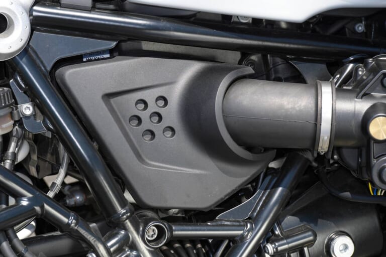 BMW RナインTアーバンG/S|BMW RナインTアーバンG/S 試乗インプレッション【規制対応後も濃密さは不変】