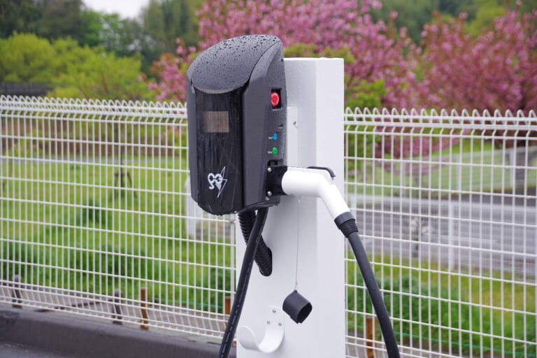 ヤマハ E01|ヤマハの本格EV!「E01」試乗インプレッション【航続距離104 kmの実験バイク!】