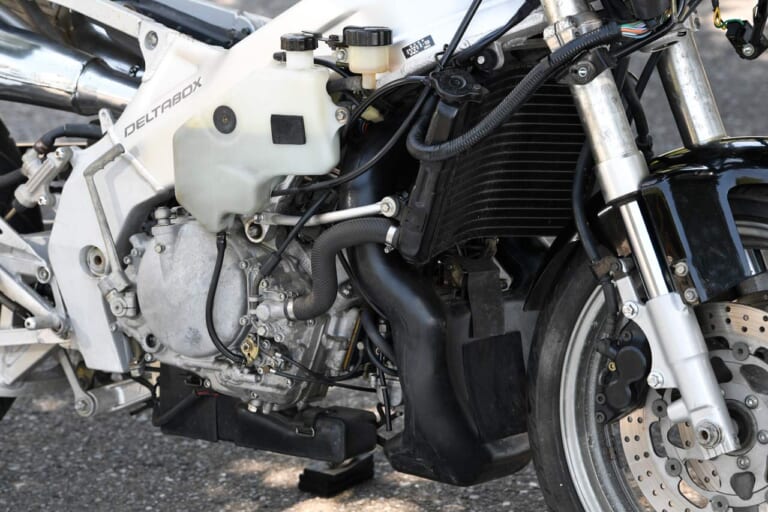 ヤマハ TZR250|エンジンまわり|‘80s国産名車「ヤマハ TZR250(3MA)」再見【最後にして究極の2ストパラレルツイン】