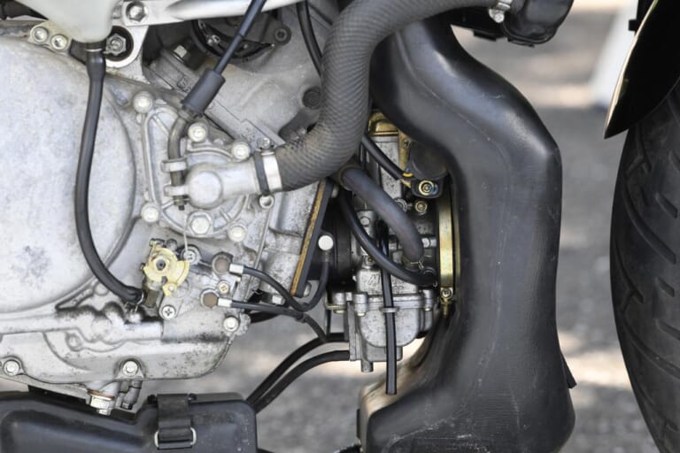 ヤマハ TZR250|キャブレター|‘80s国産名車「ヤマハ TZR250(3MA)」完調メンテナンス【エンジン関連部品の供給が厳しい】