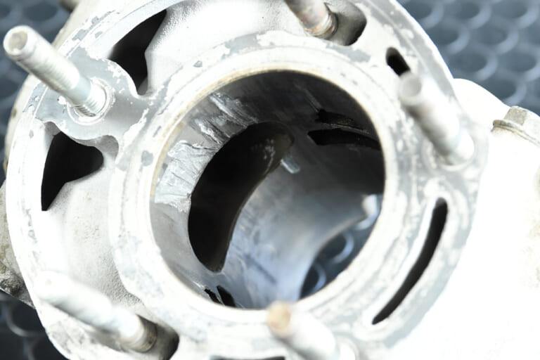 ヤマハ TZR250|焼き付き|‘80s国産名車「ヤマハ TZR250(3MA)」完調メンテナンス【エンジン関連部品の供給が厳しい】