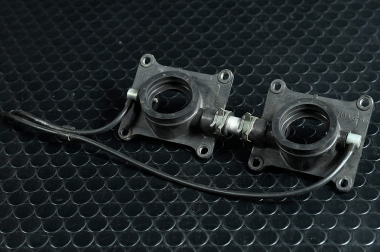 ヤマハ TZR250|インテークマニフォールド|‘80s国産名車「ヤマハ TZR250(3MA)」完調メンテナンス【エンジン関連部品の供給が厳しい】