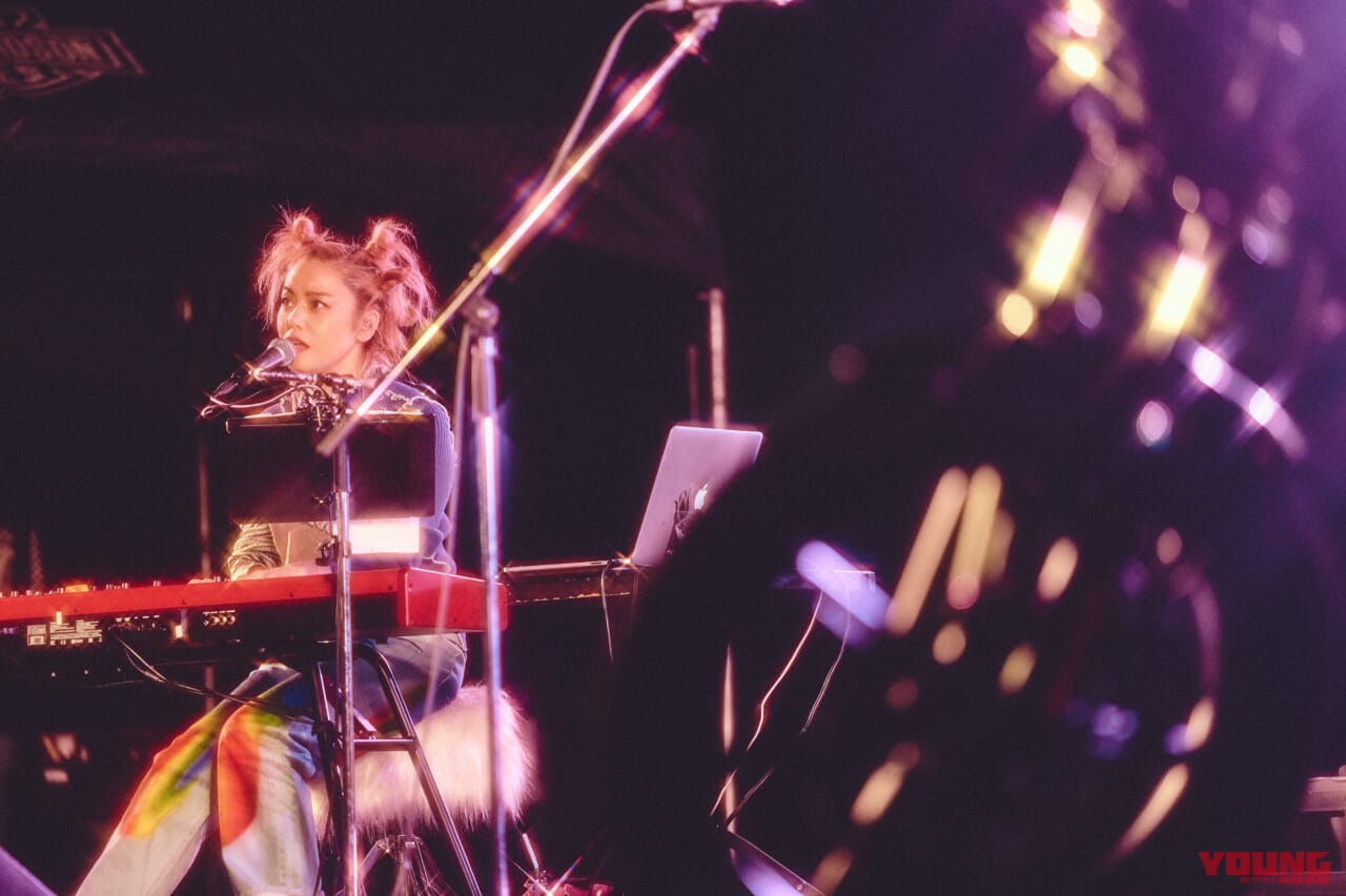 ブルースカイヘブン|Chara|ハーレーの祭典「ブルースカイヘブン」4年ぶりの開催! スタントショーほか豪華アーティストによる野外ライブも