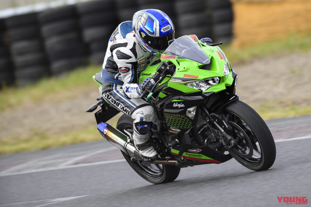 写真] YM2301-68-01-trickstar-zx-25r-turbo │ 250km/h達成のZX-25R 