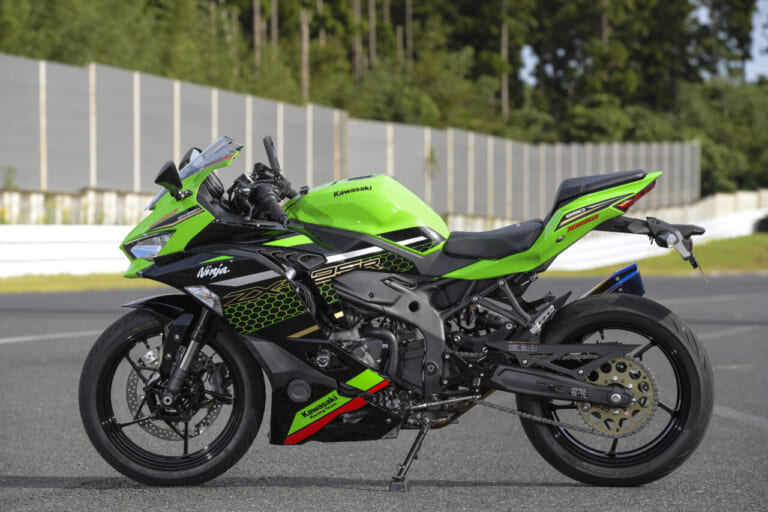 トリックスター ニンジャZX-25Rターボ|250km/h達成のZX-25Rターボ市販化目前! その乗り味はまるで2スト?【トリックスター ニンジャZX-25Rターボ 試乗インプレッション】
