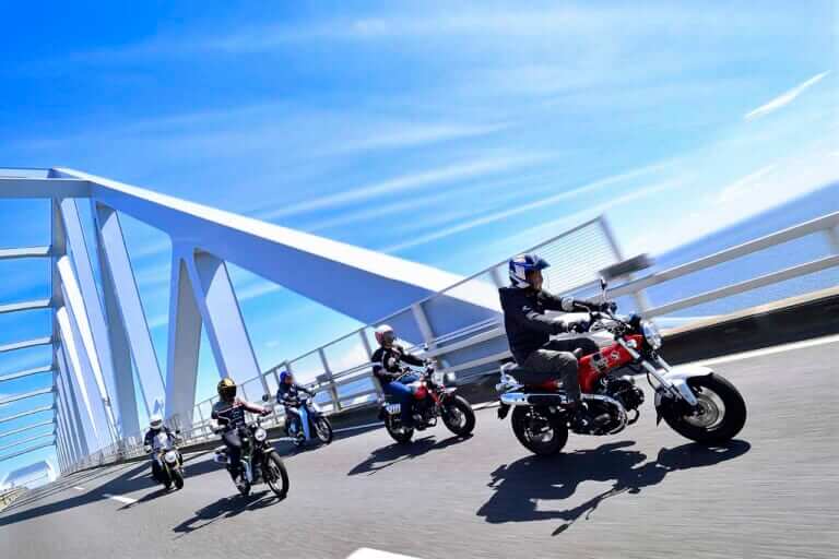 マスツーリングを楽しもう|Q52:みんなに迷惑かけないか不安で… マスツーリングのコツを教えてっ!【30秒でわかる! バイクの疑問】