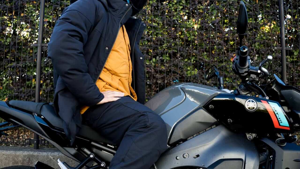 ワークマンのリトルモンスターパーカーとシャツ、パンツで真冬のバイク