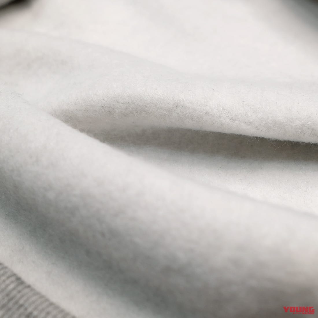 |「恵那とちくわ」も! 「ゆるキャン△」デザインの新アパレルをヴィレッジヴァンガードが取扱い開始