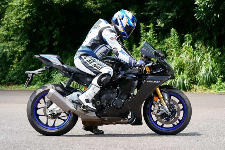 Q46：レーサーにスーパースポーツ、速いバイクはなぜシート高が高いの？【30秒でわかる! バイクの疑問】（23ページ目）