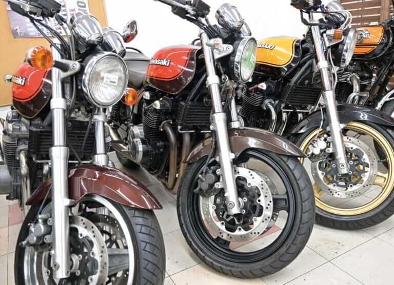 KAWASAKI ゼファー750|中古バイクの相場をチェック! Z2が兄貴分Z1を上回るケースも!?〈絶版中古車の新常識:大型編〉