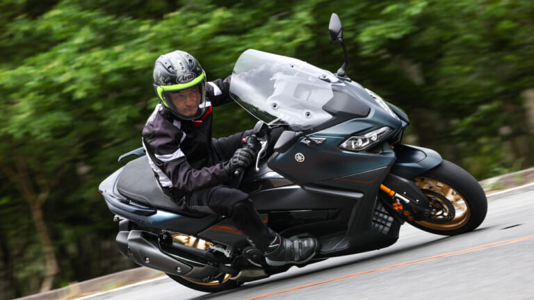 ヤマハTMAX560 テックマックス 試乗インプレ【スタイル刷新&軽量ホイールで走行性能と利便性を底上げ】
