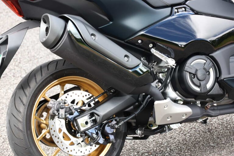 ヤマハTMAX560 テックマックス|エンジン|ヤマハTMAX560 テックマックス 試乗インプレ【スタイル刷新&軽量ホイールで走行性能と利便性を底上げ】