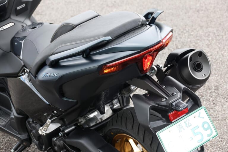 ヤマハTMAX560 テックマックス|テールランプ|ヤマハTMAX560 テックマックス 試乗インプレ【スタイル刷新&軽量ホイールで走行性能と利便性を底上げ】