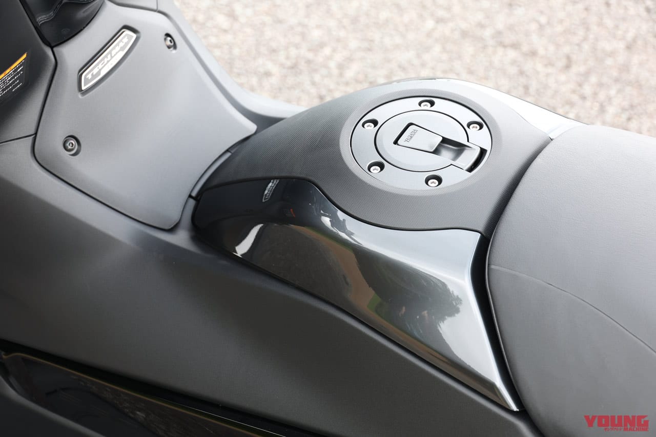 |ヤマハTMAX560 テックマックス 試乗インプレ【スタイル刷新&軽量ホイールで走行性能と利便性を底上げ】