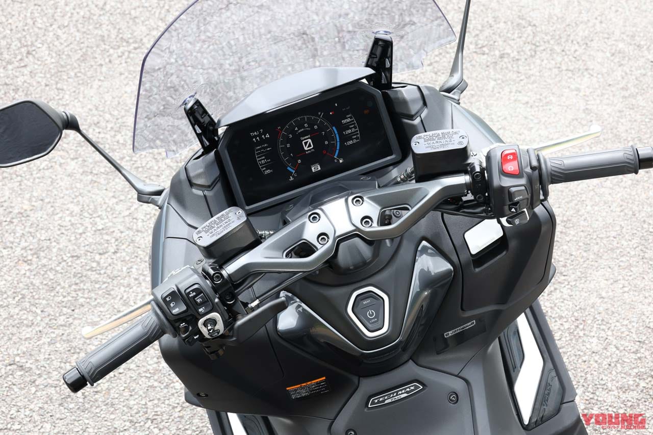 |ヤマハTMAX560 テックマックス 試乗インプレ【スタイル刷新&軽量ホイールで走行性能と利便性を底上げ】