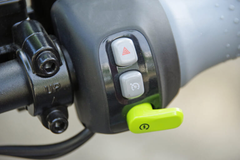 Segway B110S|クルーズコントロール|セグウェイから電動バイク登場! B110S 試乗インプレッション【機能満載でスリム&コンパクト】