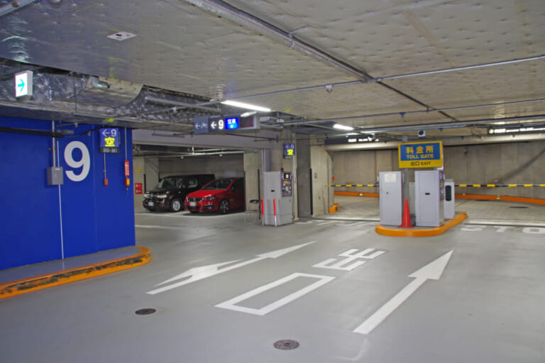 東京国際フォーラム|バイク駐輪場|都立の大規模複合施設・東京国際フォーラムにバイク駐輪場が新設【四輪スペースの二輪転用にはずみも】