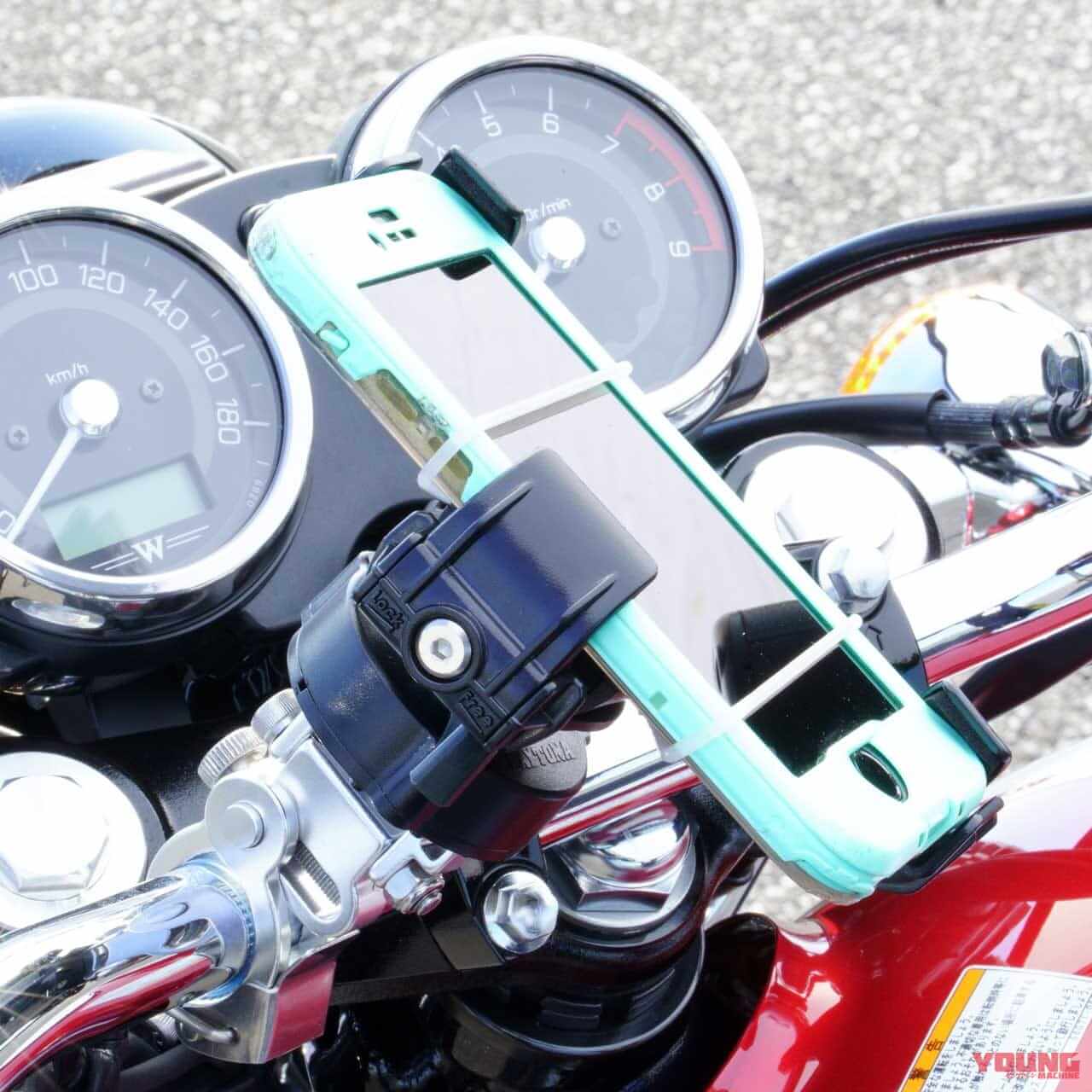 Q59:ハンドルにスマホを付けると、振動で故障するって本当?【30秒でわかる! バイクの疑問】