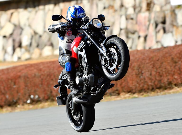 後輪の慣らし中?! |Q61:慣らし運転って何? 最新モデルでも必要なの??【30秒でわかる! バイクの疑問】