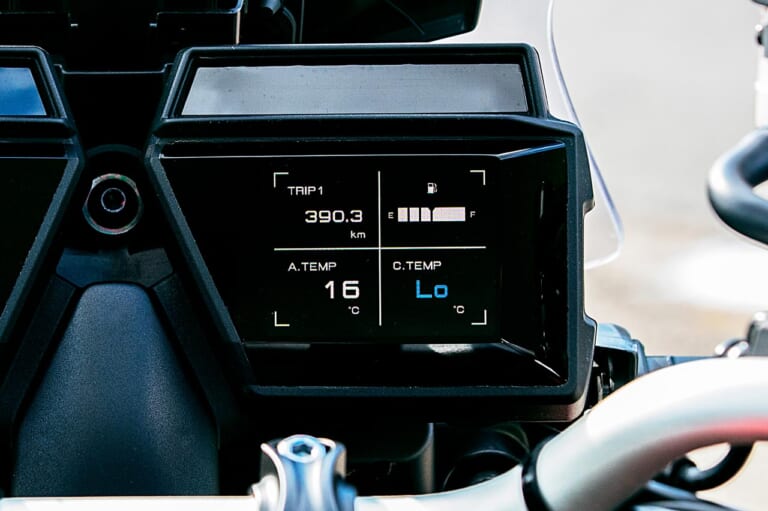 水温計|Q62:走る前の「暖機運転」って必要?【30秒でわかる! バイクの疑問】