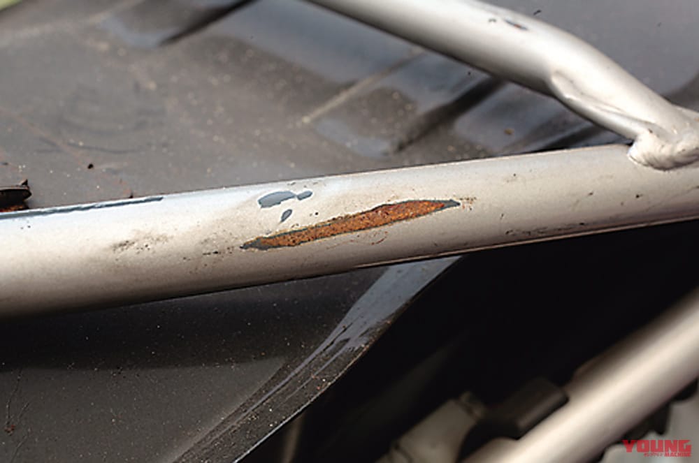 サビを発見|Q65:DIYデビューしたい! セルフメンテナンスの第一歩、何をすればいい?【30秒でわかる! バイクの疑問】