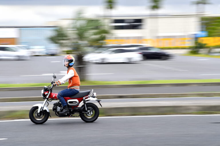 ホンダ ダックス125|女子目線のホンダ ダックス125:バイク声優 にゃんばちゃんの試乗ショートインプレ