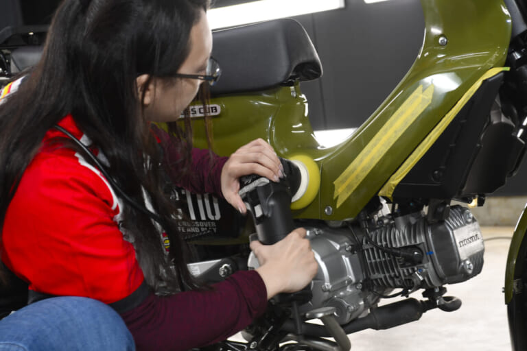 CR-1|ガラスコーティング|バイクのガラスコーティング・CR‐1は“被膜純度100%”で愛車の深い輝きをキープ!