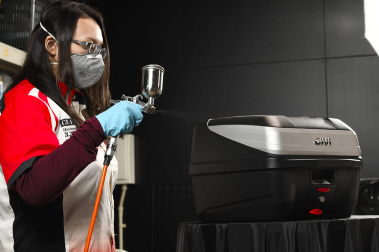 CR-1|ガラスコーティング|バイクのガラスコーティング・CR‐1は“被膜純度100%”で愛車の深い輝きをキープ!