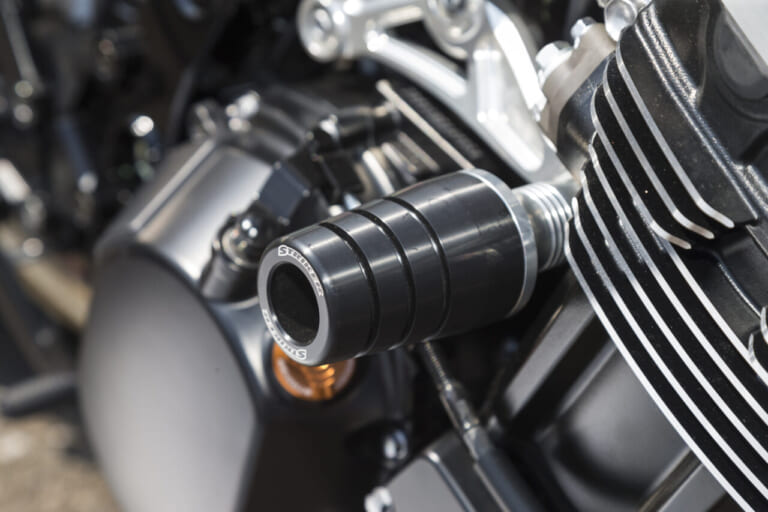 ストライカーZ900RS|’23 Z900RSに適合したストライカーのカスタムパーツ群【8BL対応マフラーも開発中】