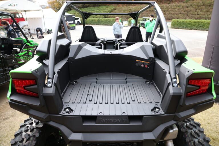 カワサキ|オフロード4輪|テリックス|KRX1000|【試乗速報】ヌルヌル&ヒタヒタ! カワサキのオフロード4輪「テリックス/ミュール」は、サスペンションの動きがヤバい乗り物だ!!