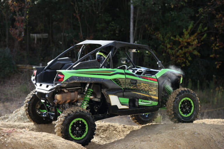 カワサキ|オフロード4輪|テリックスKRX1000|【試乗速報】ヌルヌル&ヒタヒタ! カワサキのオフロード4輪「テリックス/ミュール」は、サスペンションの動きがヤバい乗り物だ!!