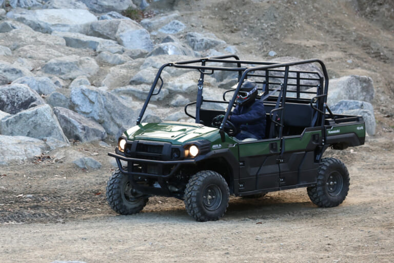 カワサキ|オフロード4輪|ミュールPRO-FXT EPS|【試乗速報】ヌルヌル&ヒタヒタ! カワサキのオフロード4輪「テリックス/ミュール」は、サスペンションの動きがヤバい乗り物だ!!