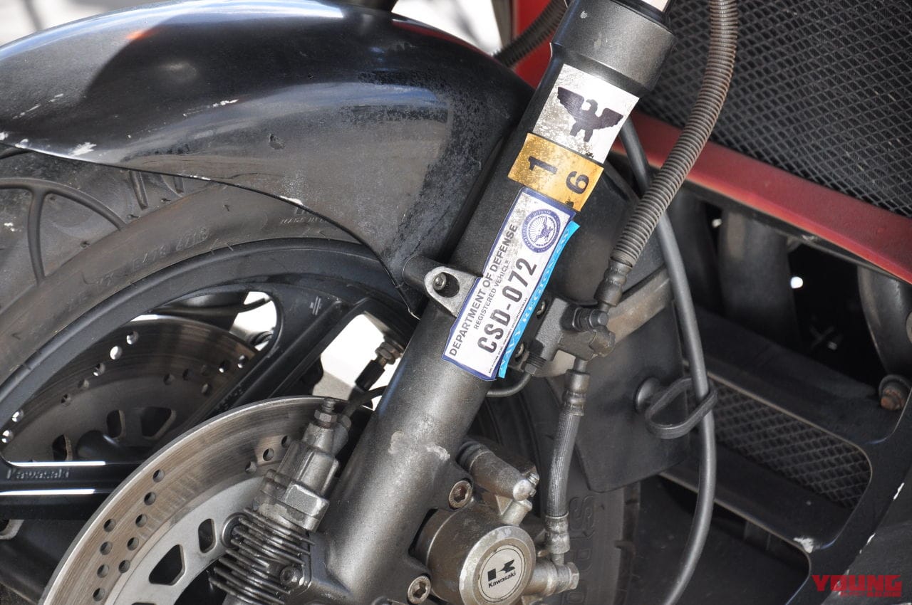 |トップガン「GPZ900R」は転倒歴があった!? エイジング処理だけじゃない傷やヤレ感の再現がハンパない!