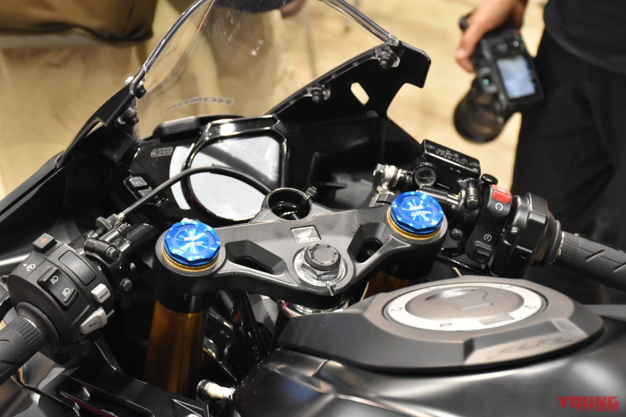 |ホンダ新型「CBR250RR」は年明け早々?! レースベース車は3月に発売決定! 出力向上&トラコン装備