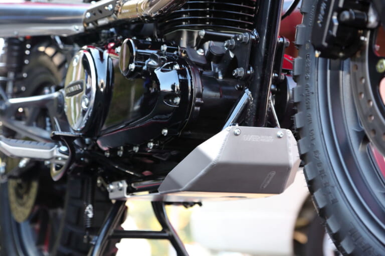 オーヴァーレーシングプロジェクツ|GB350|カスタム|GB350スクランブラー、これにて完成?! 鈴鹿で見つけたGB350カスタム【オーヴァーレーシング編】