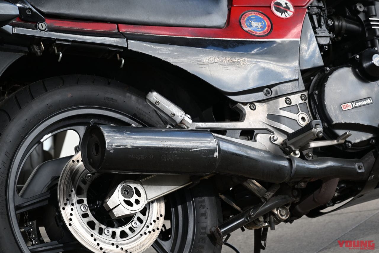 |トップガン「GPZ900R」は転倒歴があった!? エイジング処理だけじゃない傷やヤレ感の再現がハンパない!