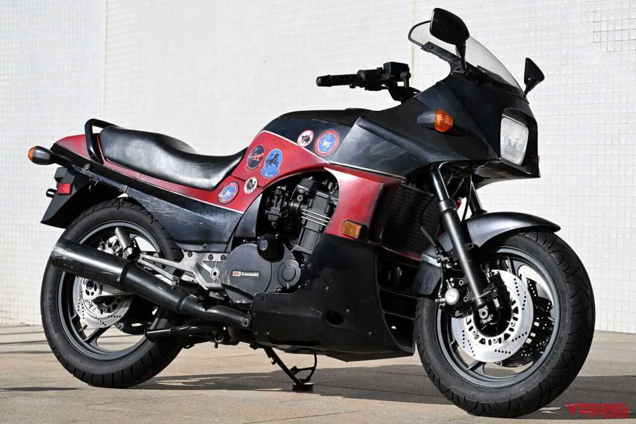 トップガン マーヴェリック|GPZ900R|トップガン「GPZ900R」は転倒歴があった!? エイジング処理だけじゃない傷やヤレ感の再現がハンパない!