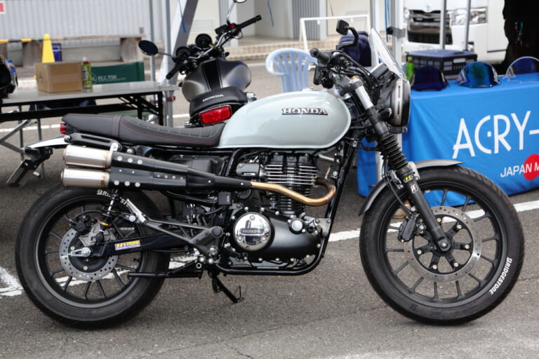 TSR|GB350S|カスタム|2本出しアップマフラーがカッコイイ! 鈴鹿で見つけたGB350Sカスタム【TSR編】